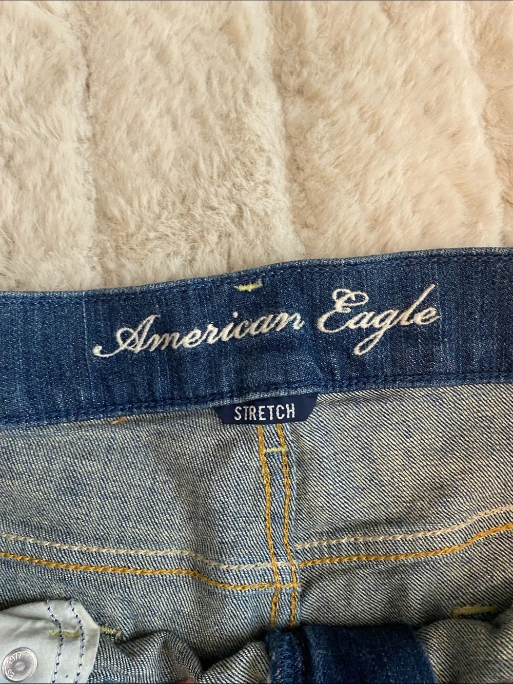 American Eagle Stretch Shorts - Picture 2 of 4